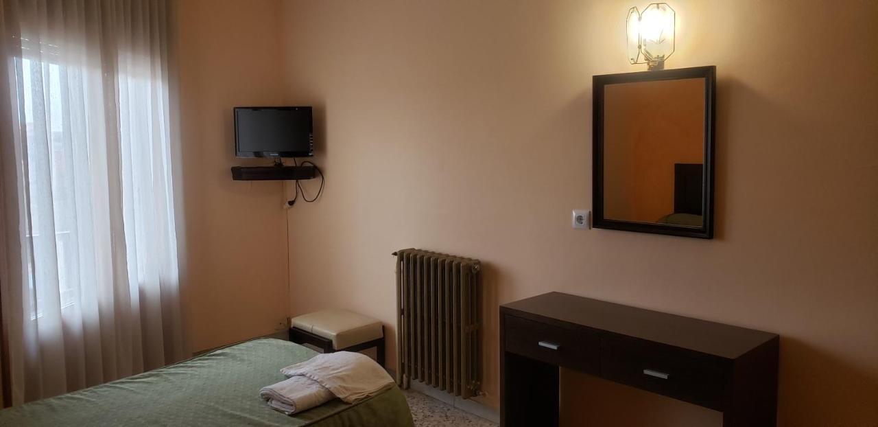 Hotel Balfagon Calanda Eksteriør bilde